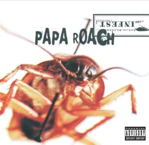 Album muzyczny „Infest” zespołu Papa Roach na płycie CD.